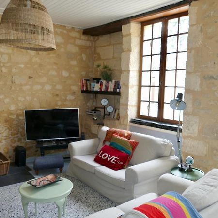 Cozy Town Centre Cottage Beaumont-du-Périgord Exterior photo