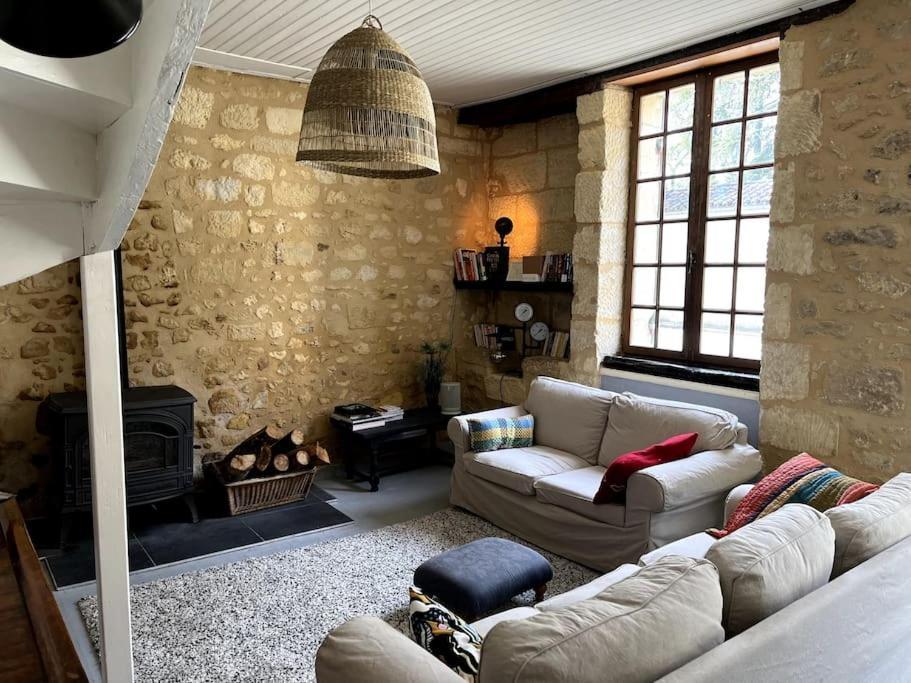 Cozy Town Centre Cottage Beaumont-du-Périgord Exterior photo